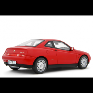 Alfa Romeo GTV 2.0 T.Spark 16V 1995 ROSSO ALFA Laudoracing 1:18 Resinemodell (Türen, Motorhaube... nicht zu öffnen!)